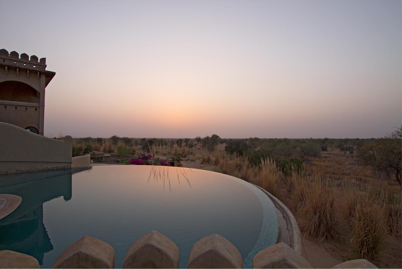 Готель Mihir Garh Rohat Екстер'єр фото
