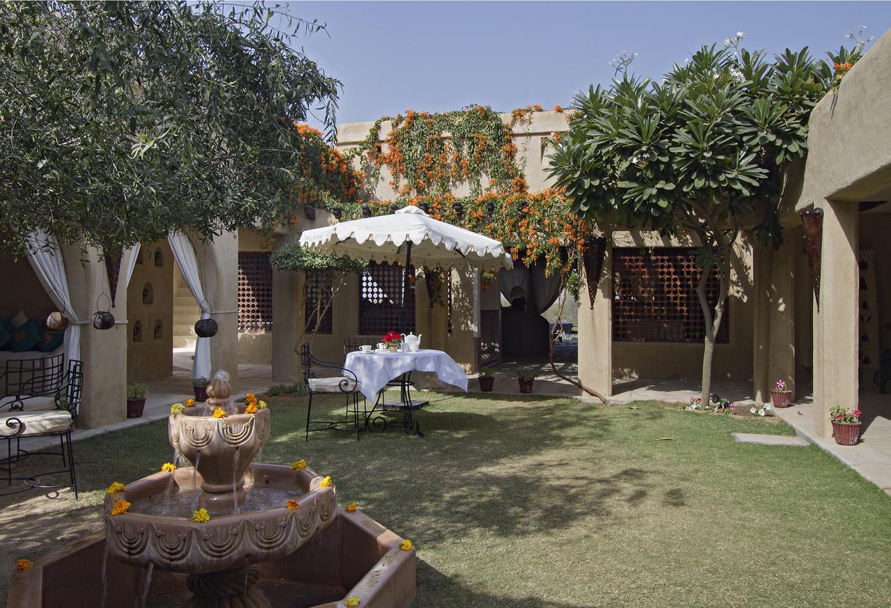 Готель Mihir Garh Rohat Екстер'єр фото