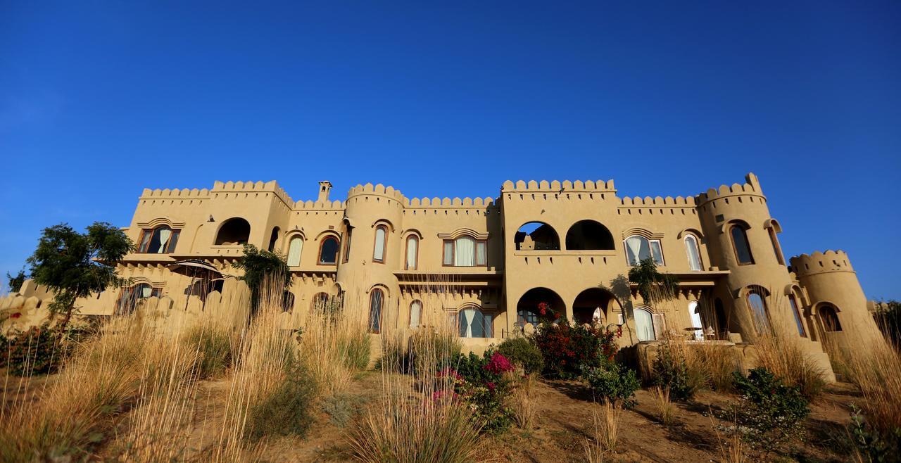 Готель Mihir Garh Rohat Екстер'єр фото
