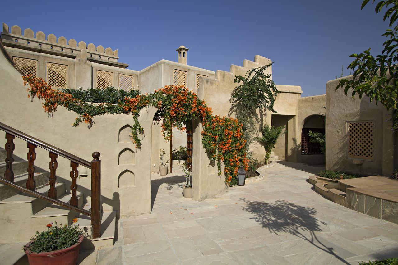 Готель Mihir Garh Rohat Екстер'єр фото
