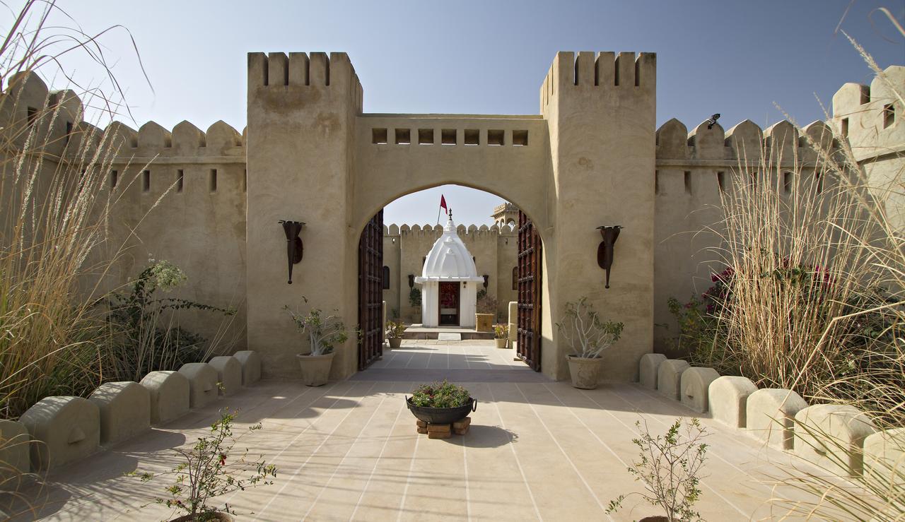 Готель Mihir Garh Rohat Екстер'єр фото
