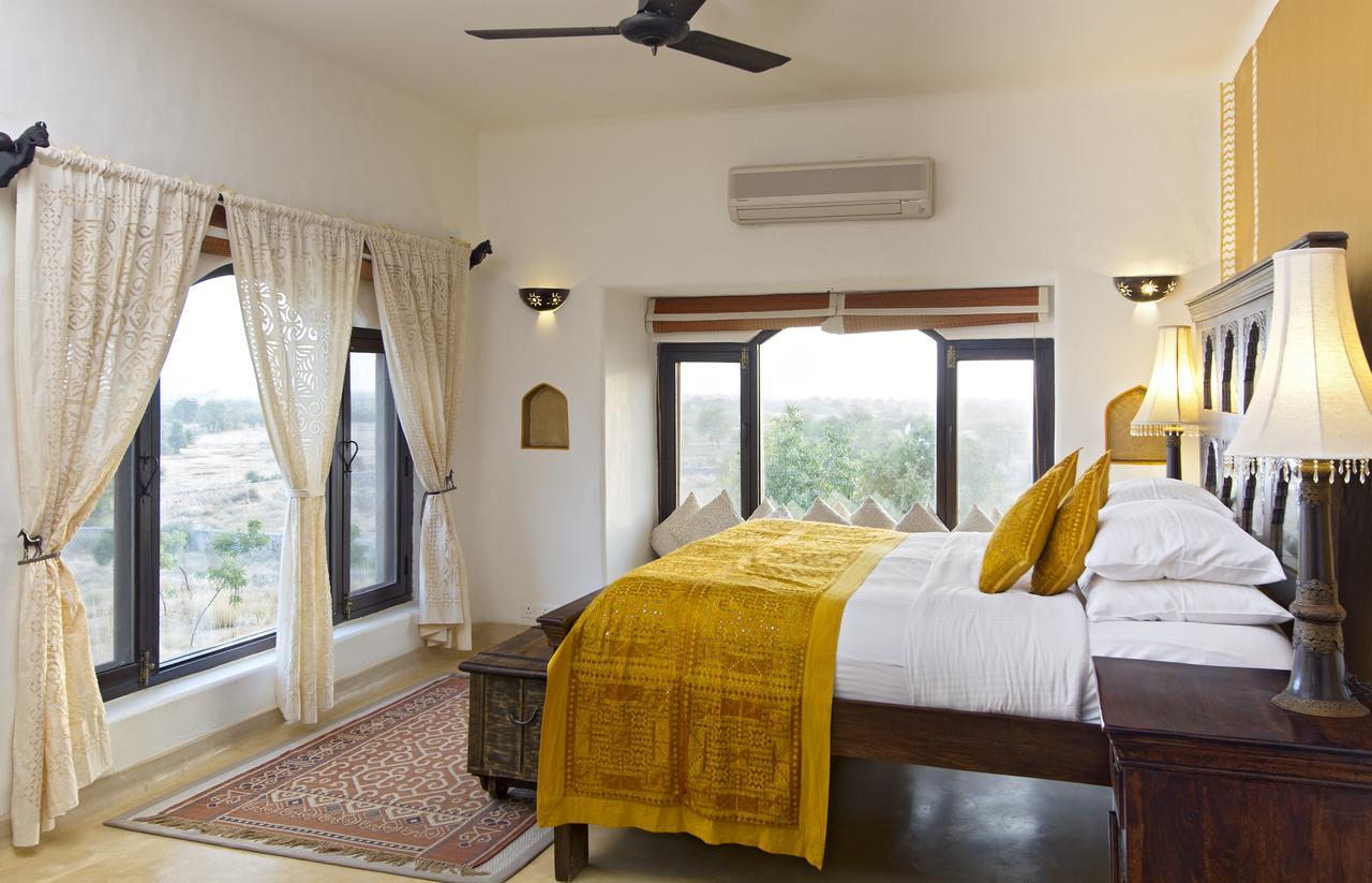 Готель Mihir Garh Rohat Екстер'єр фото