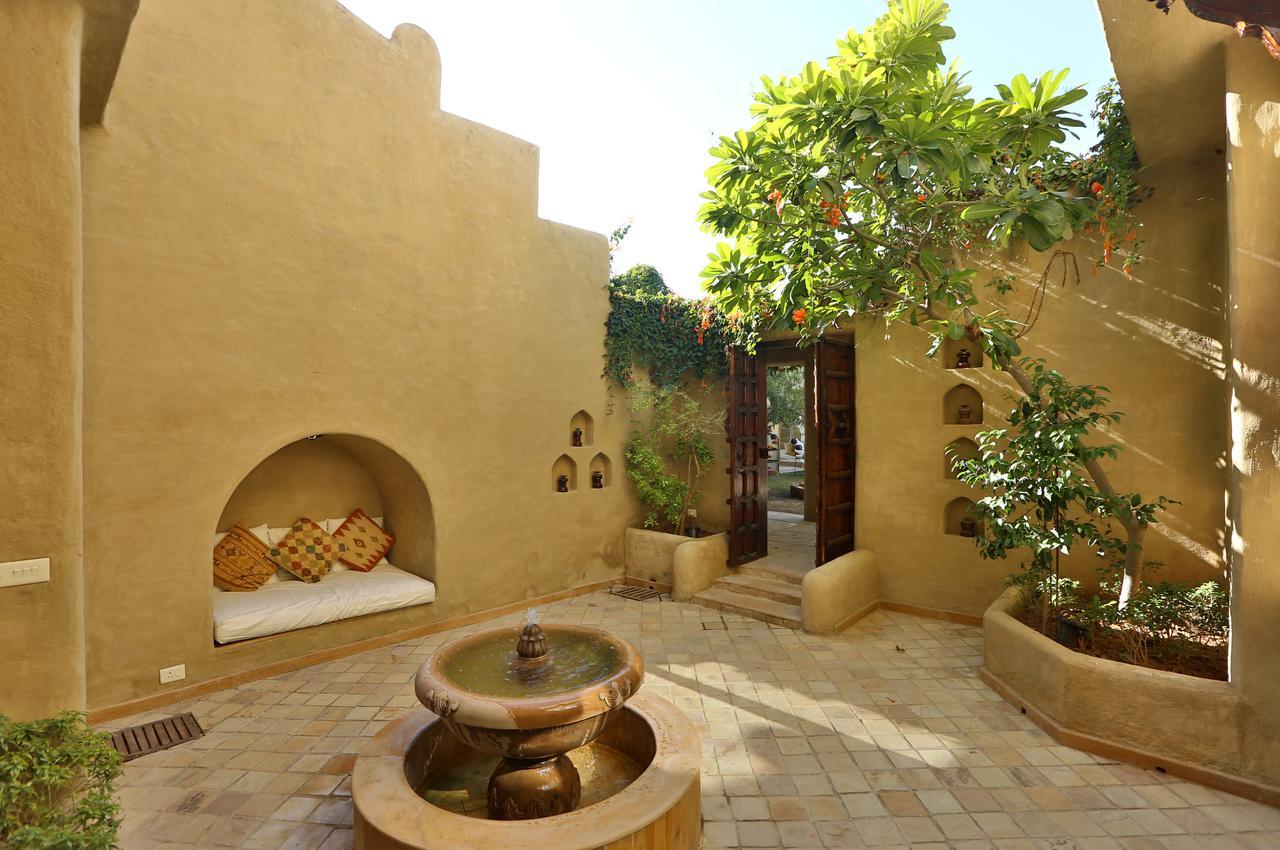 Готель Mihir Garh Rohat Екстер'єр фото
